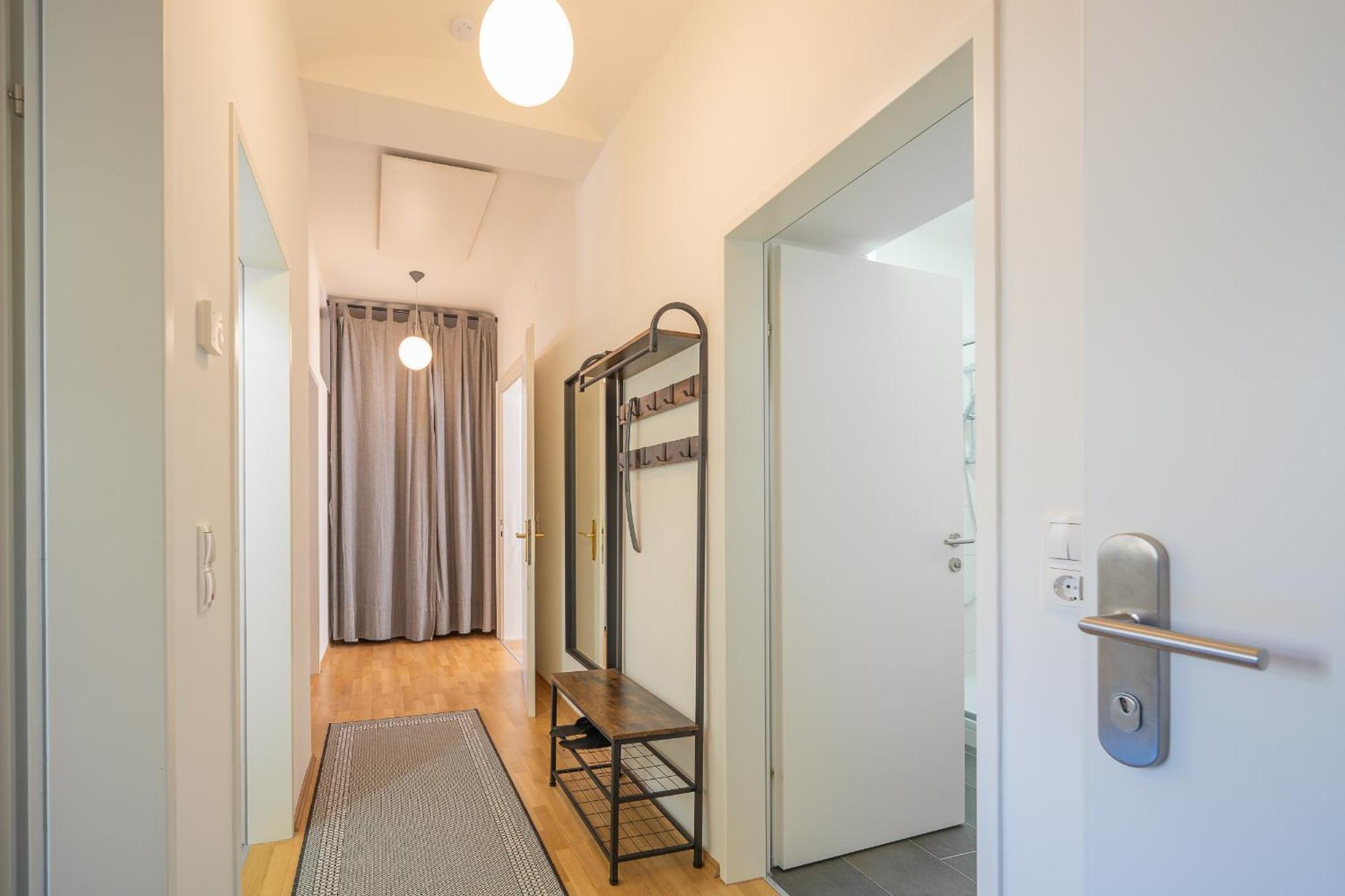 M&O Apartment, Zentral In Innenstadt-& Bahnhofsnaehe - Parkgarage Грац Екстериор снимка