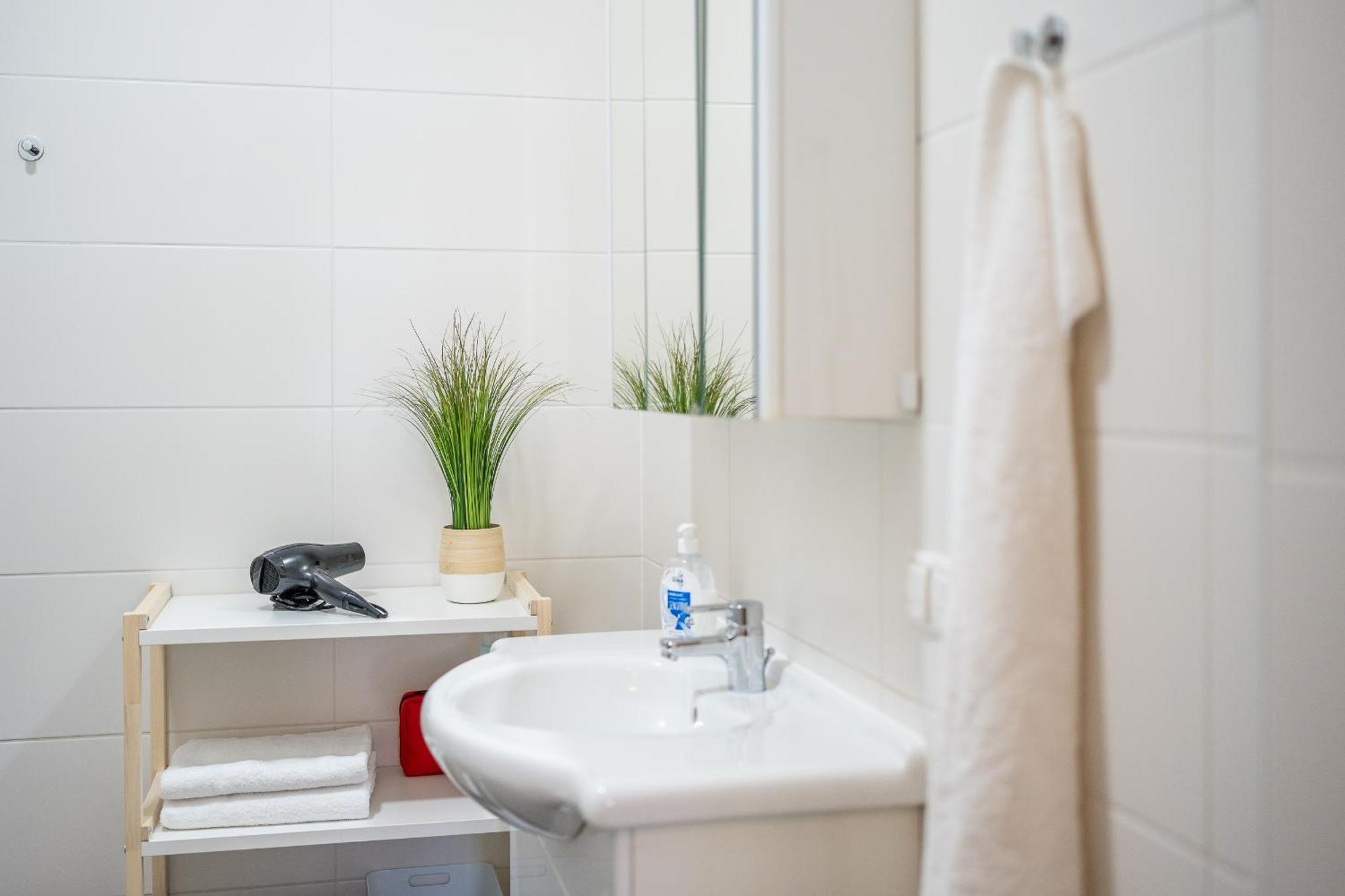 M&O Apartment, Zentral In Innenstadt-& Bahnhofsnaehe - Parkgarage Грац Екстериор снимка